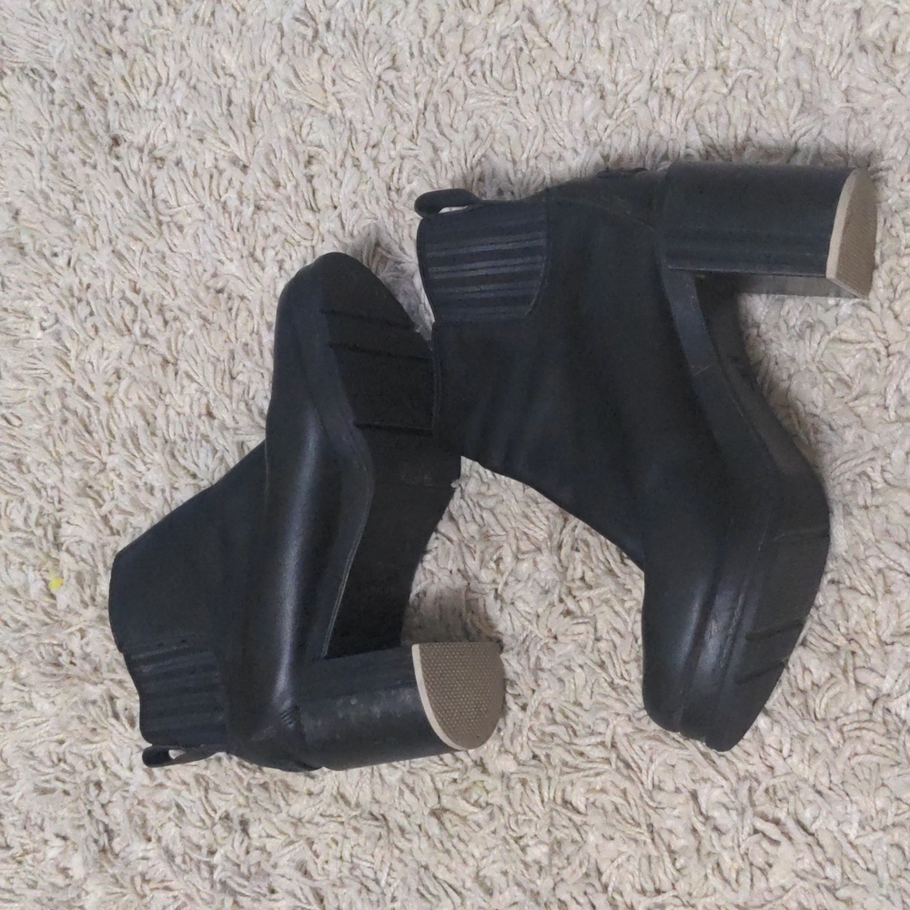 Sorel Black Margot Chelsea Boot
